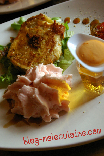 Feuilletés de Rocamadour et la tomate cerise en gelée d'épices