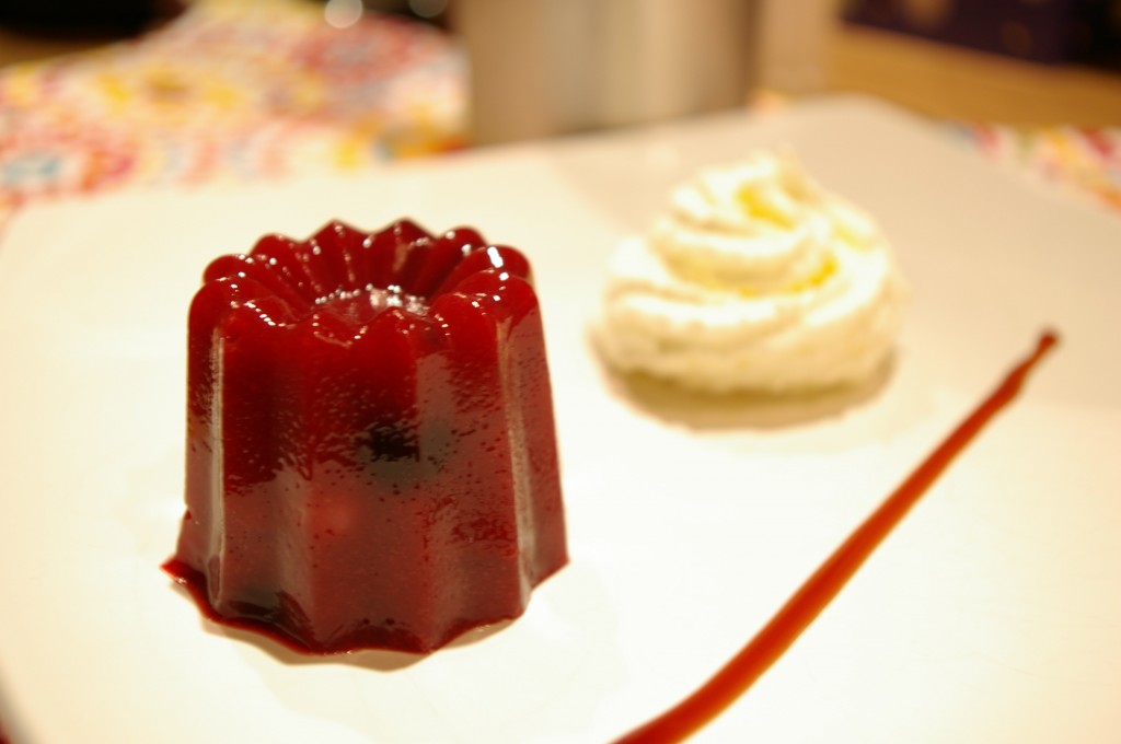 Cannelée de fruits rouges au Konjac