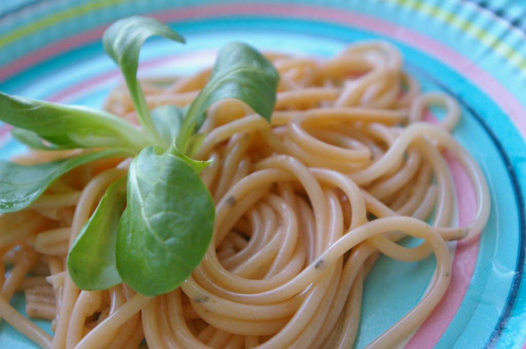 Spaghettis moléculaires de truite fumée